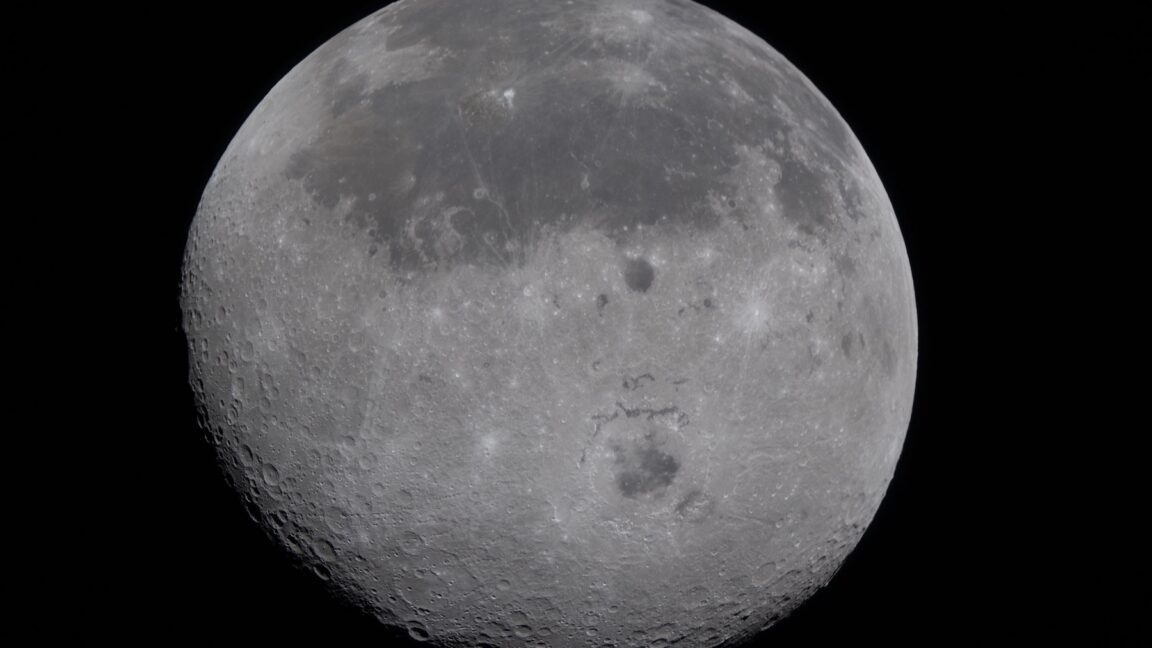 Reference image for: Astronauts set distance record, revealing the Moon as a place to be explored
