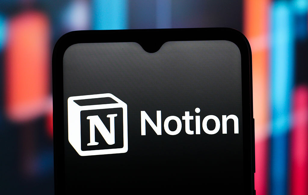 Reference image for: Notion killing Skiff-influenced email app since most users use AI agents instead