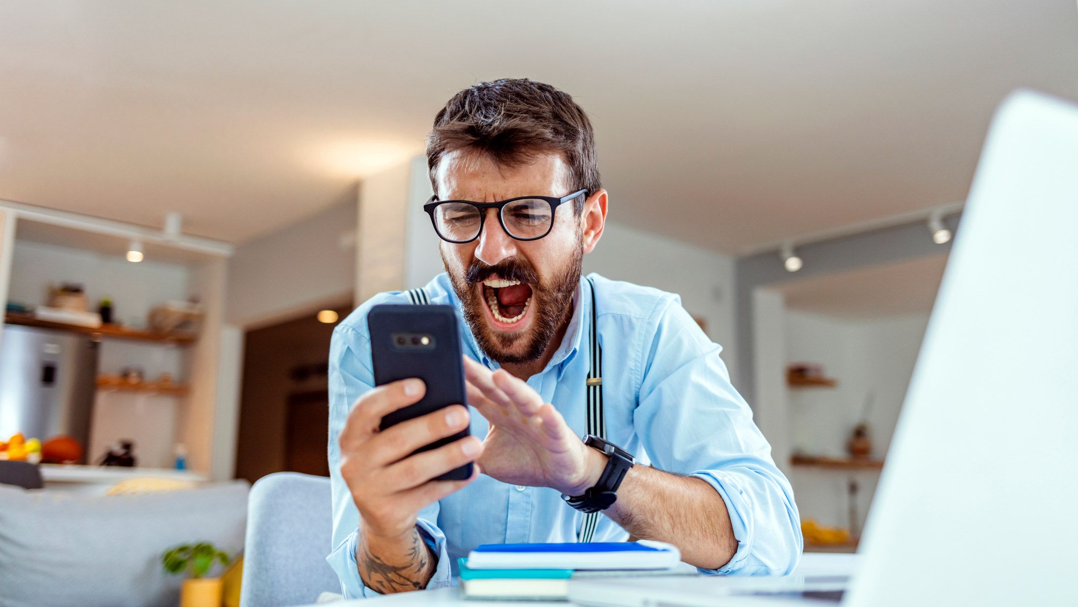 Experts build WeChat worm able to spread across millions of iPhone and Android devices via phone calls