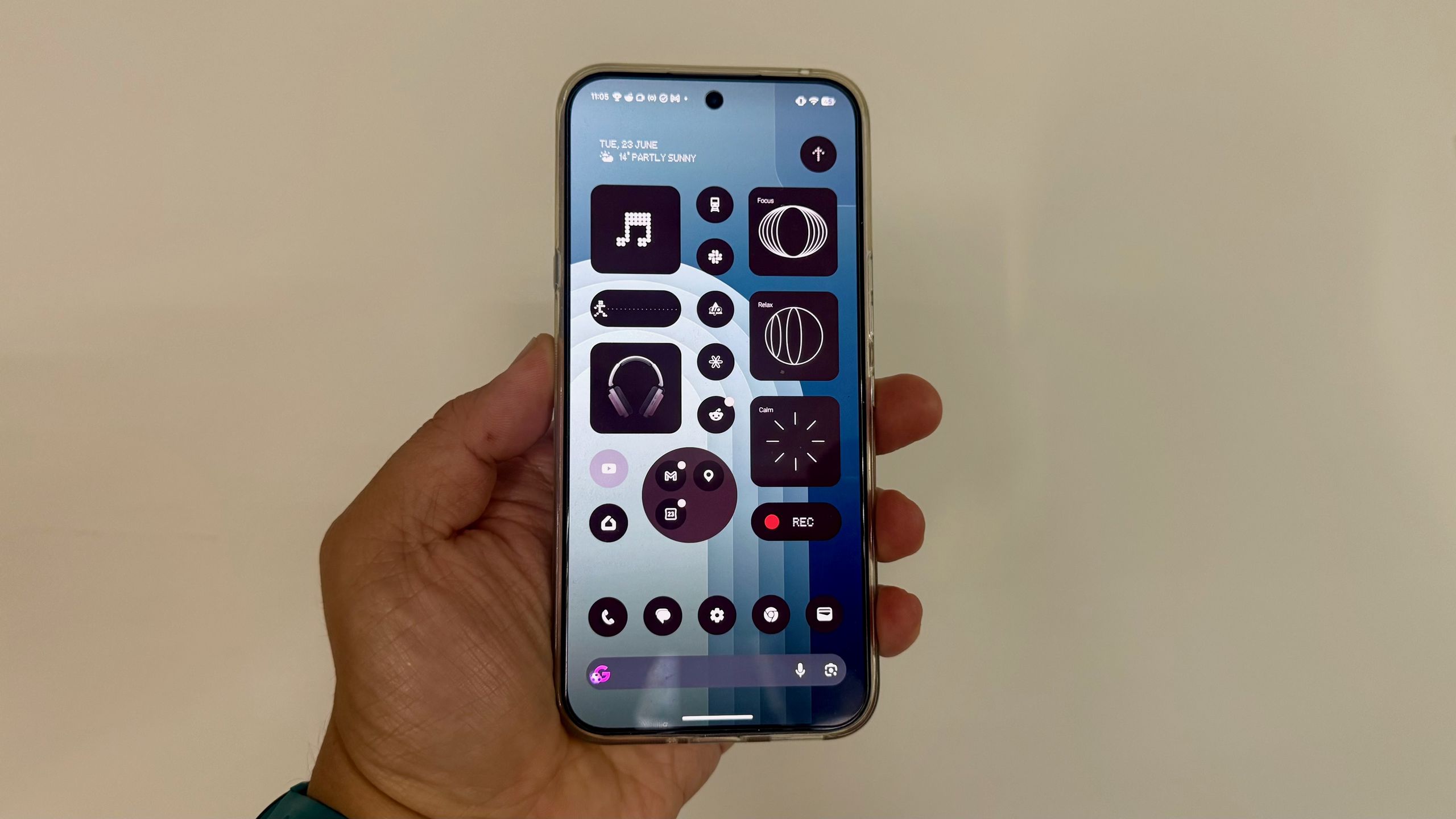 Reference image for: I'm a digital minimalist, which is why I think more Android phone makers need to take cues from Nothing OS