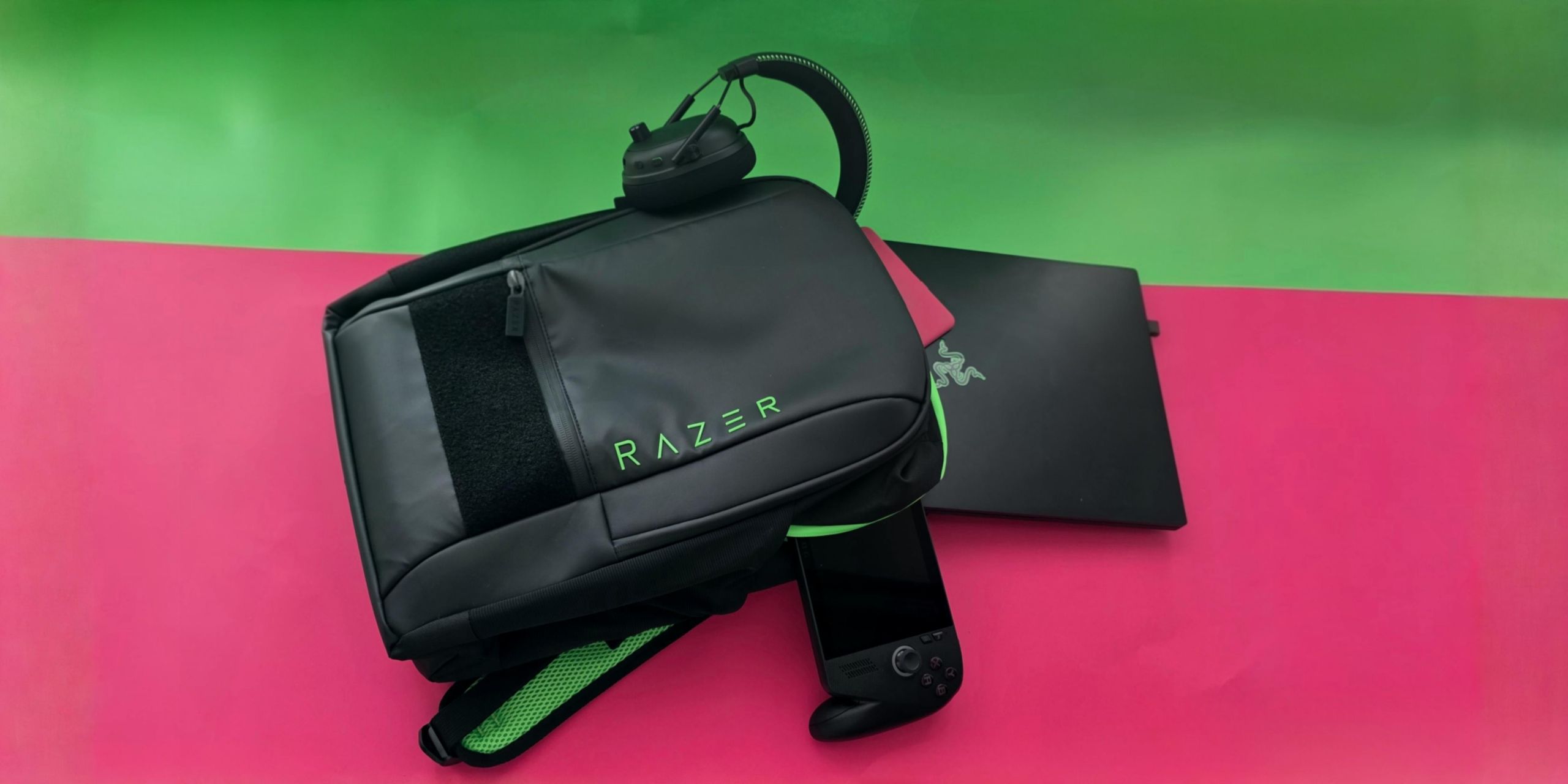 Reference image for: The Rogue V4 shows Razer growing up: a backpack that balances durability, comfort, and style without leaning