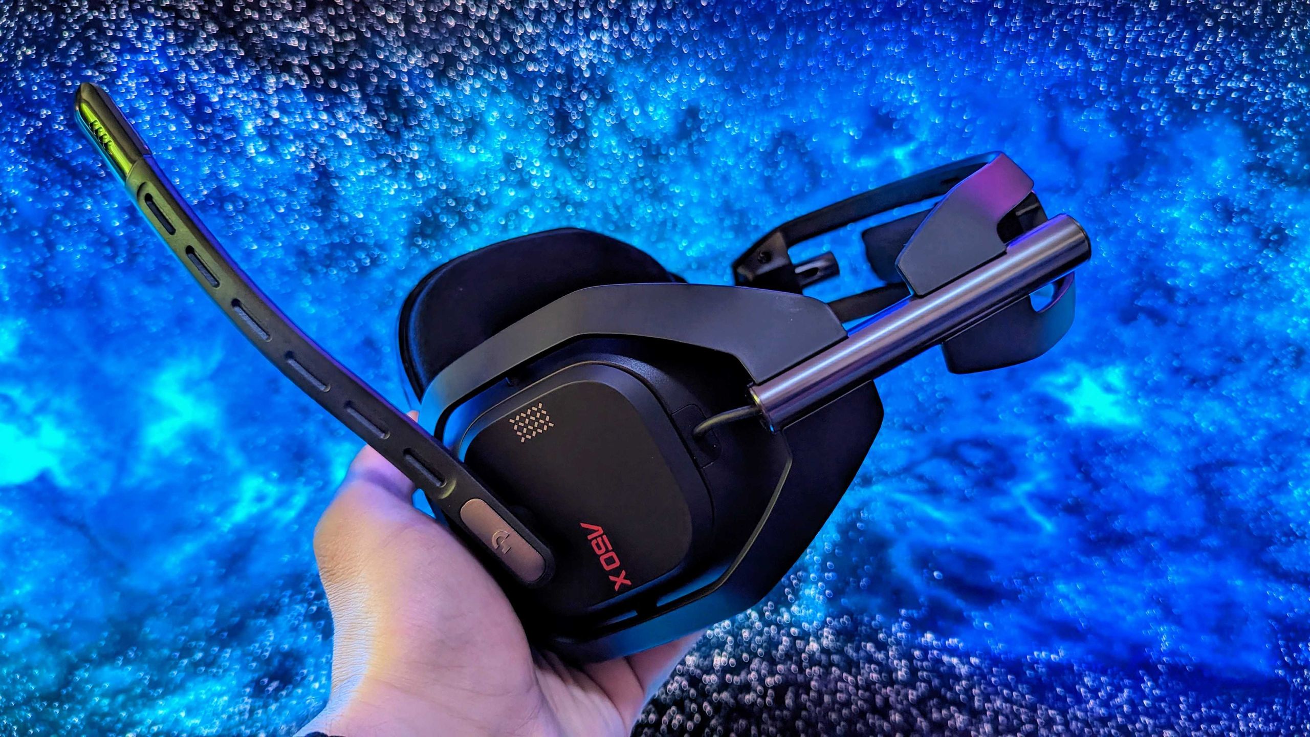 Reference image for: “There is simply nothing else like it” becomes even more true now that this premium multi‑system headset is