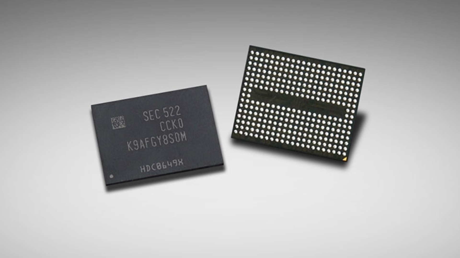 Reference image for: Samsung doubles down on 1000-layer NAND for petabyte SSDs as it sets its sights on elusive 32TB M.2 solid