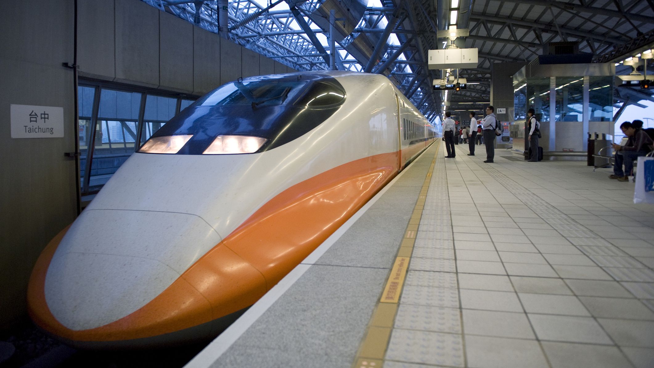 Reference image for: College student hacks Taiwan high-speed rail line with software defined radios, stopping four trains