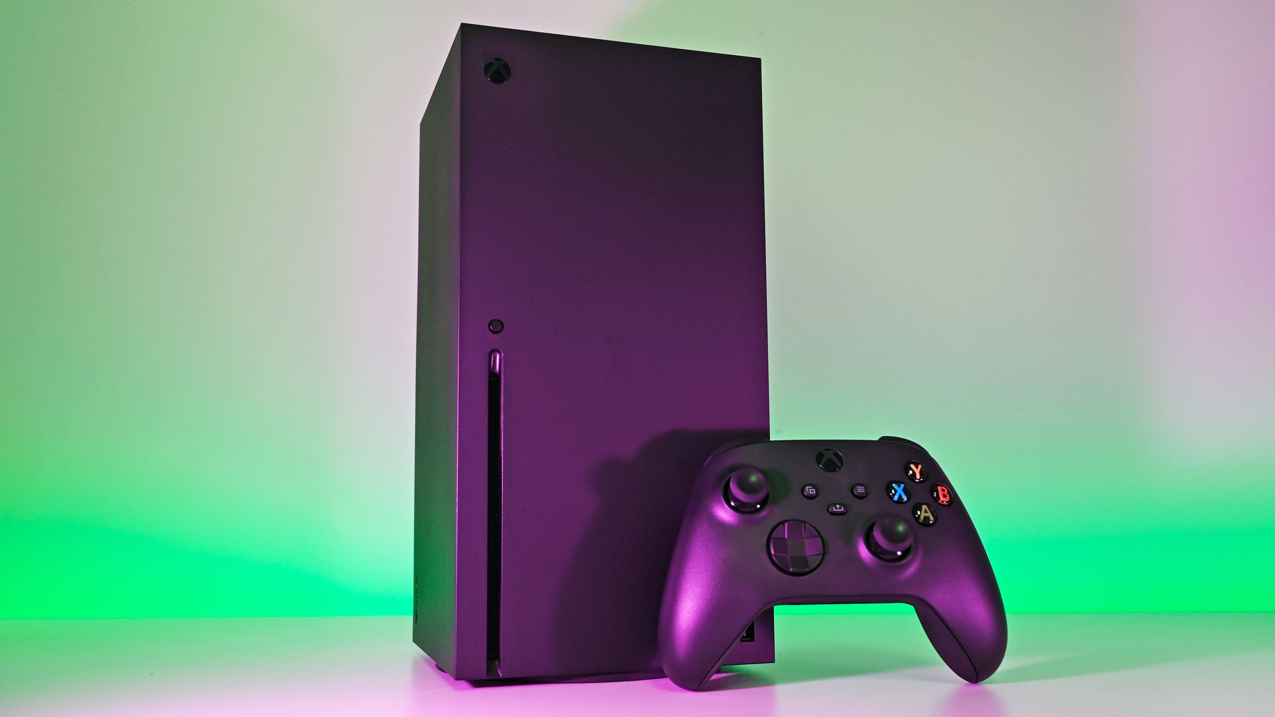 Reference image for: Xbox hardware "is safe" from mass layoffs with a focus on innovation to reduce the material cost of Helix