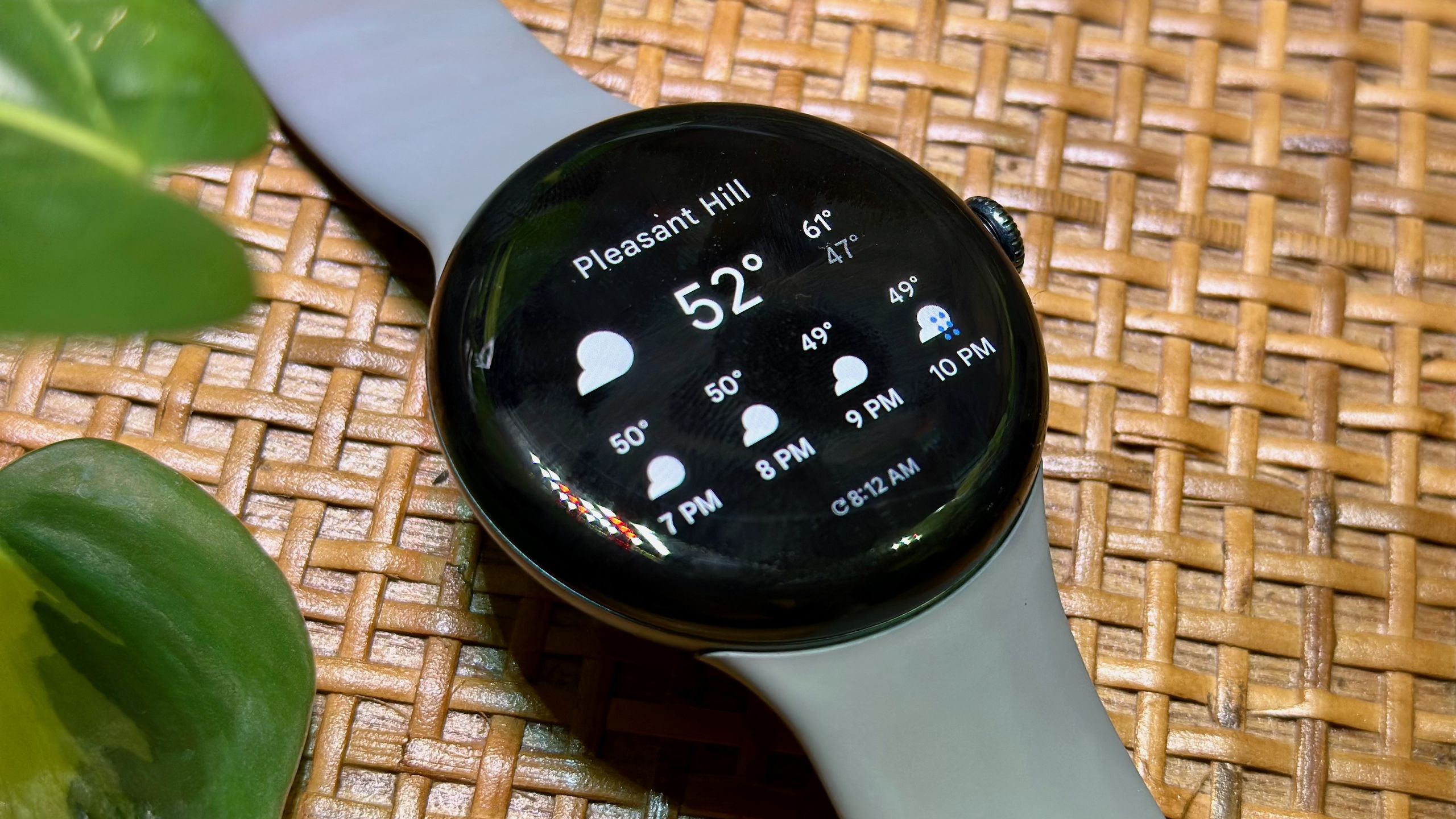 Reference image for: Pixel Watch 5 shows up again before launch, this time in one of Google's own apps