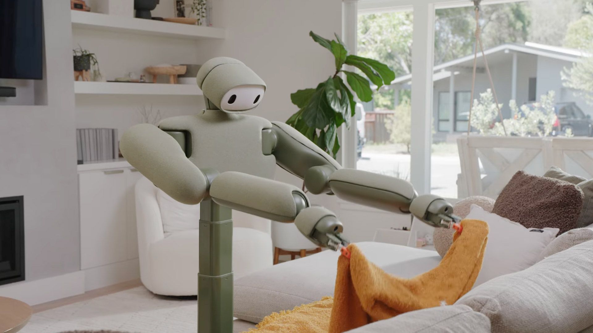 Reference image for: Maybe robots don't need legs or fingers to do laundry