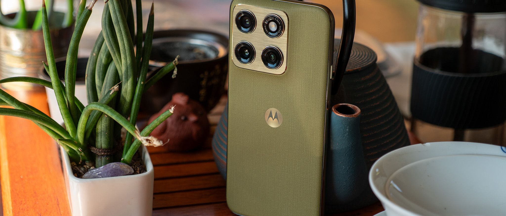 Reference image for: Nobody understands smartphone design like Motorola, and I'm totally surprised by how good the Motorola Edge