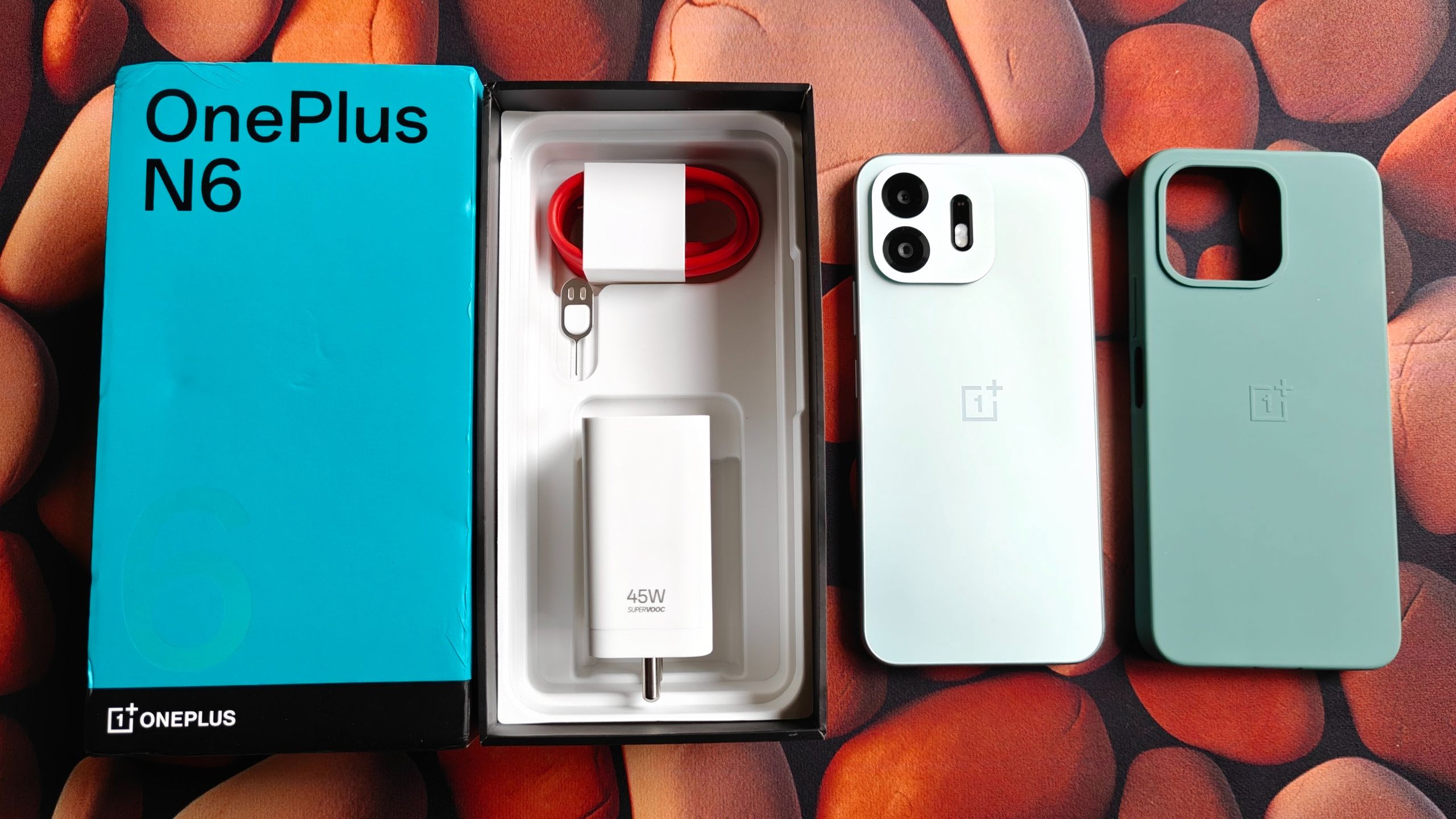 Reference image for: OnePlus N6 leak shows generous box contents as launch draws near