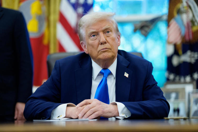 Reference image for: Trump delays AI executive order after tech industry pushback: why this signal is getting harder to ignore