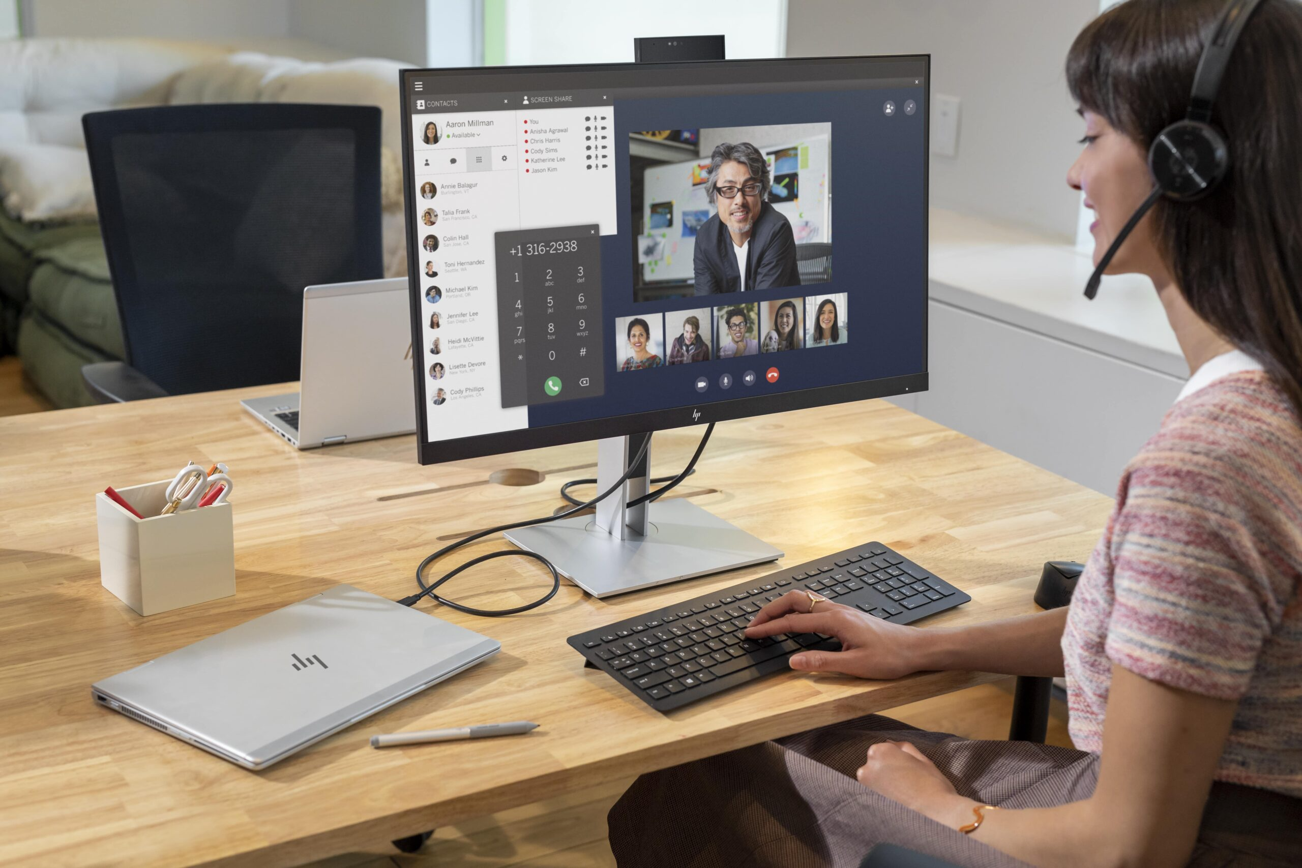 Reference image for: HP beats on Q2 earnings and revenue as commercial PC demand rebounds: why this signal is getting harder to ignore