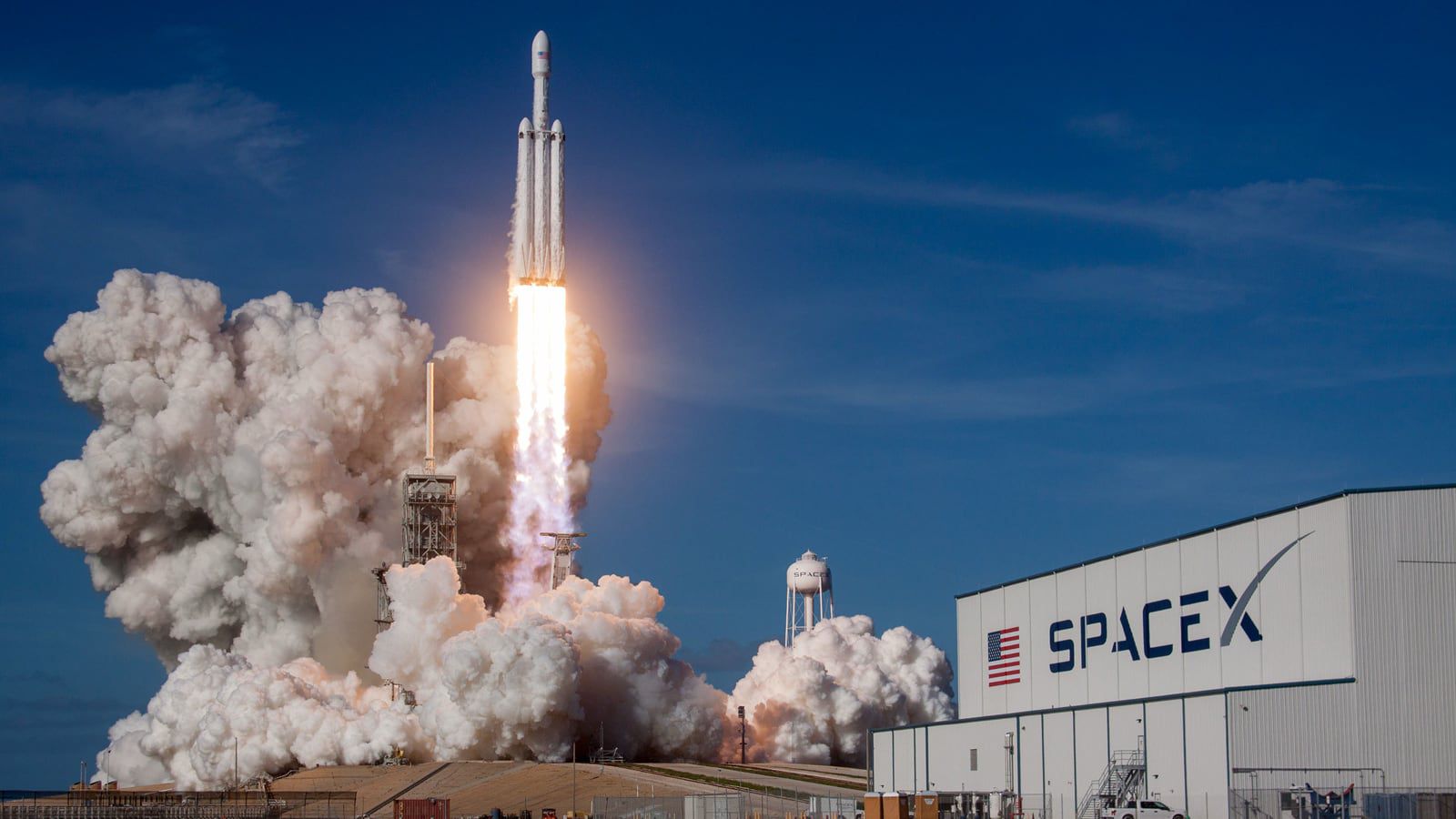 Reference image for: Elon Musk's SpaceX Showed Off Prototype AI Device
