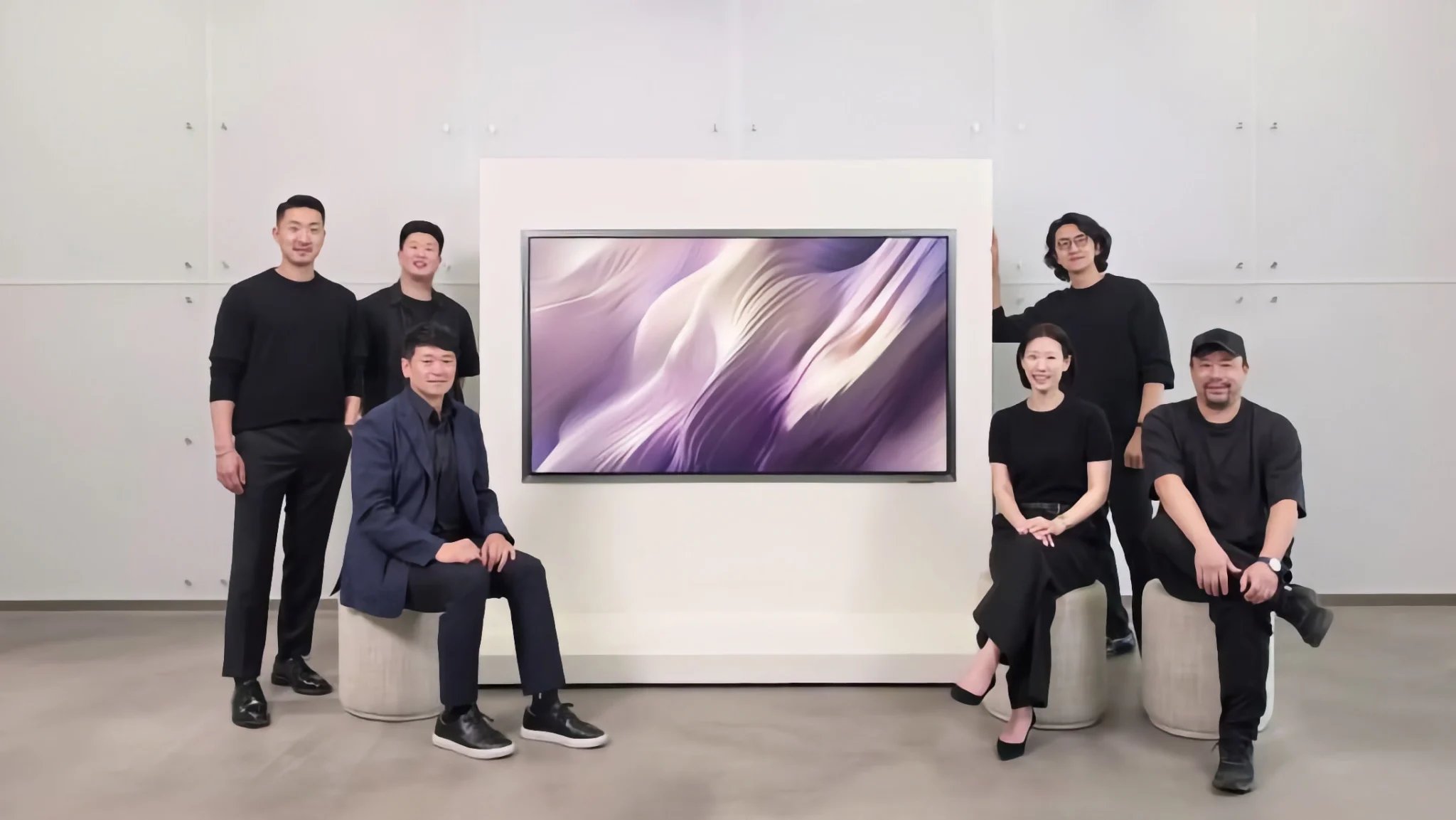 Ảnh tham khảo cho bài: Samsung thắng lớn tại Red Dot Design Award: TV OLED S95H và Bespoke AI Laundry đoạt giải cao nhất