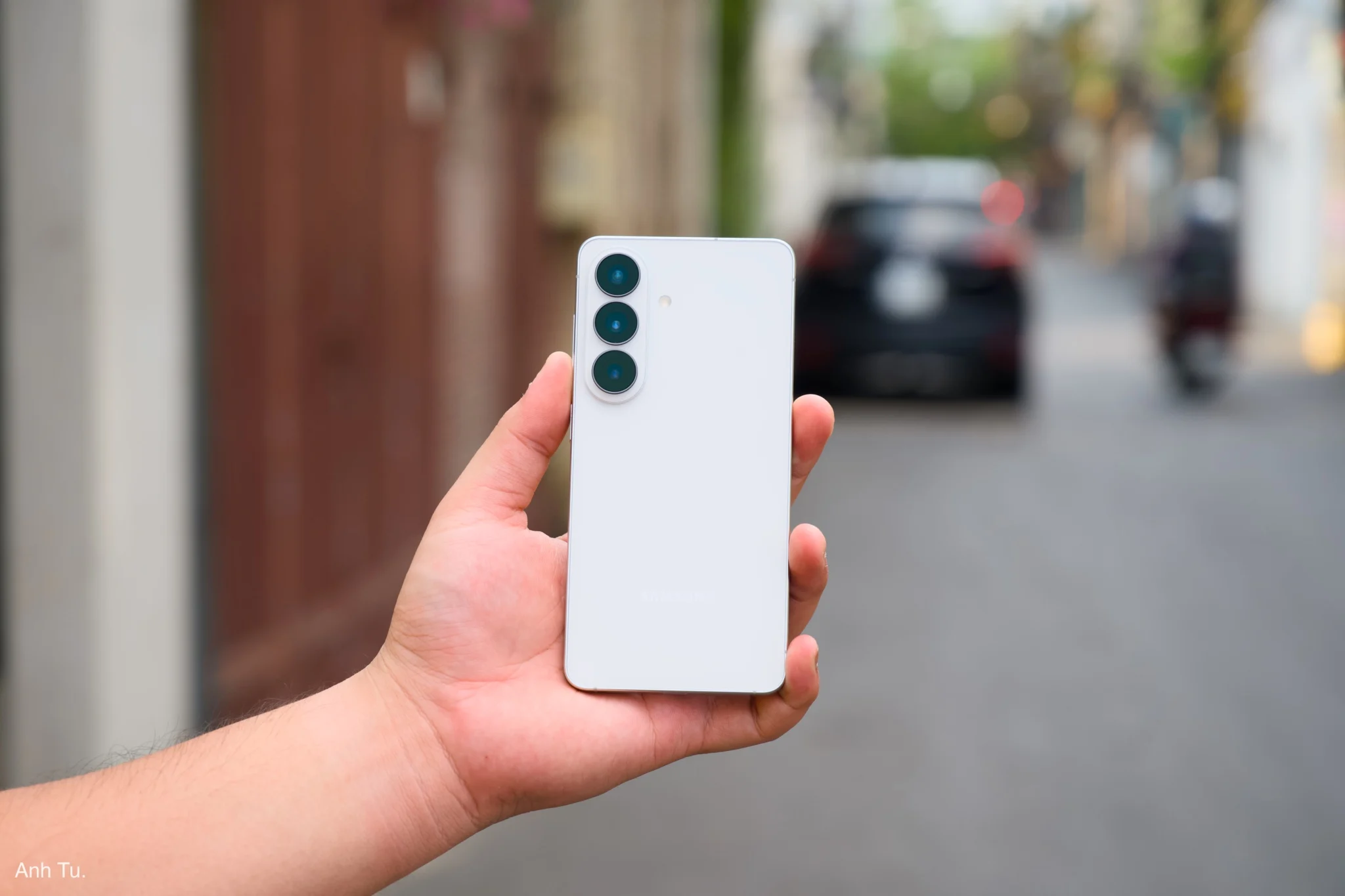 Ảnh tham khảo cho bài: Thích Galaxy S26 thường vì nó nhỏ gọn, dễ xài