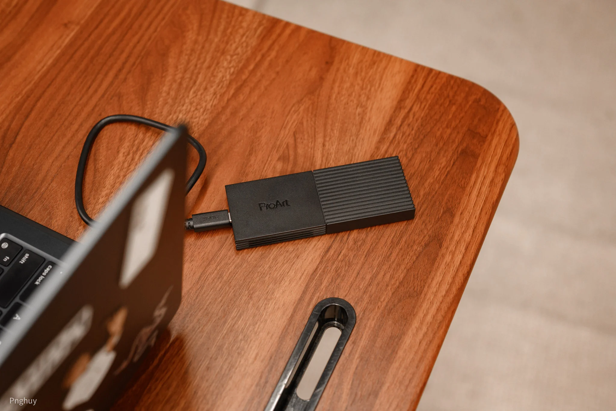 Ảnh tham khảo cho bài: Đây là chiếc box SSD mình dùng bữa giờ: ASUS ProArt PA40SU 40Gbps, full kim loại, có quạt tản nhiệt