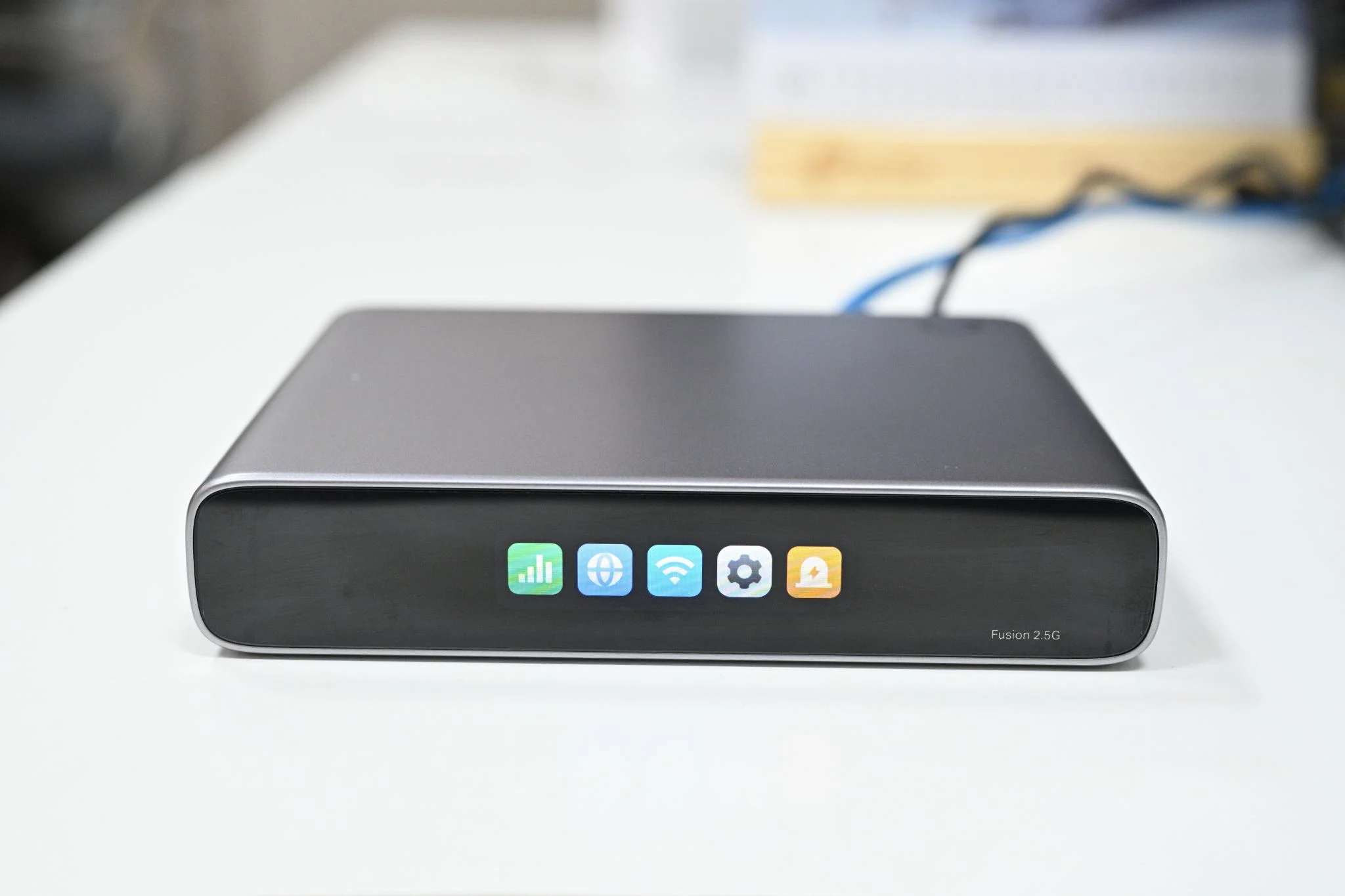Ảnh tham khảo cho bài: Trên tay Omada Fusion 2.5G: router gateway hướng đến SME, có màn hình, bộ điều khiển tập trung