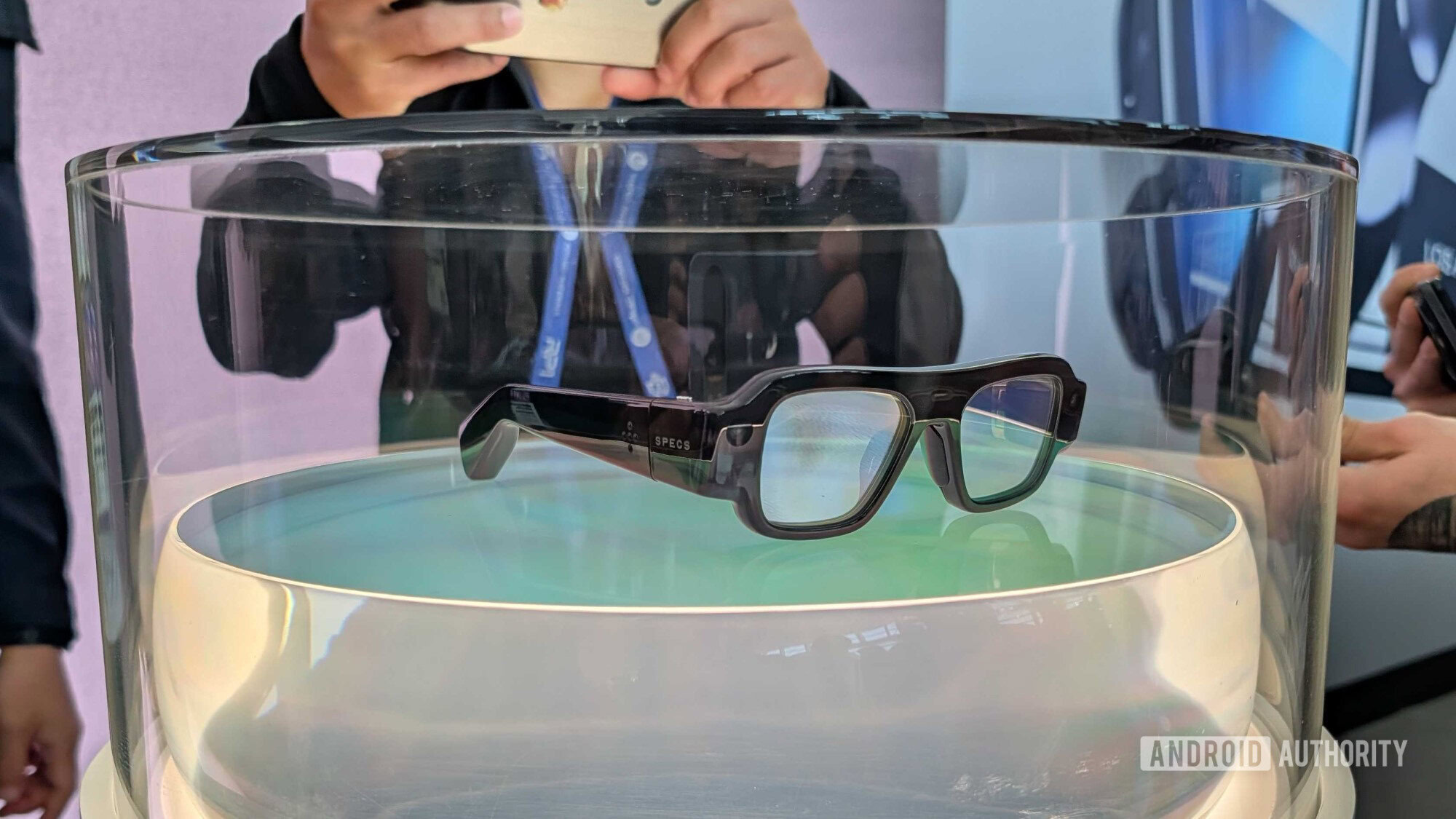 Reference image for: Snap will finally show what its $2.2K AR Specs can really do